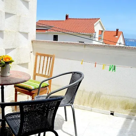 Sea View Leda